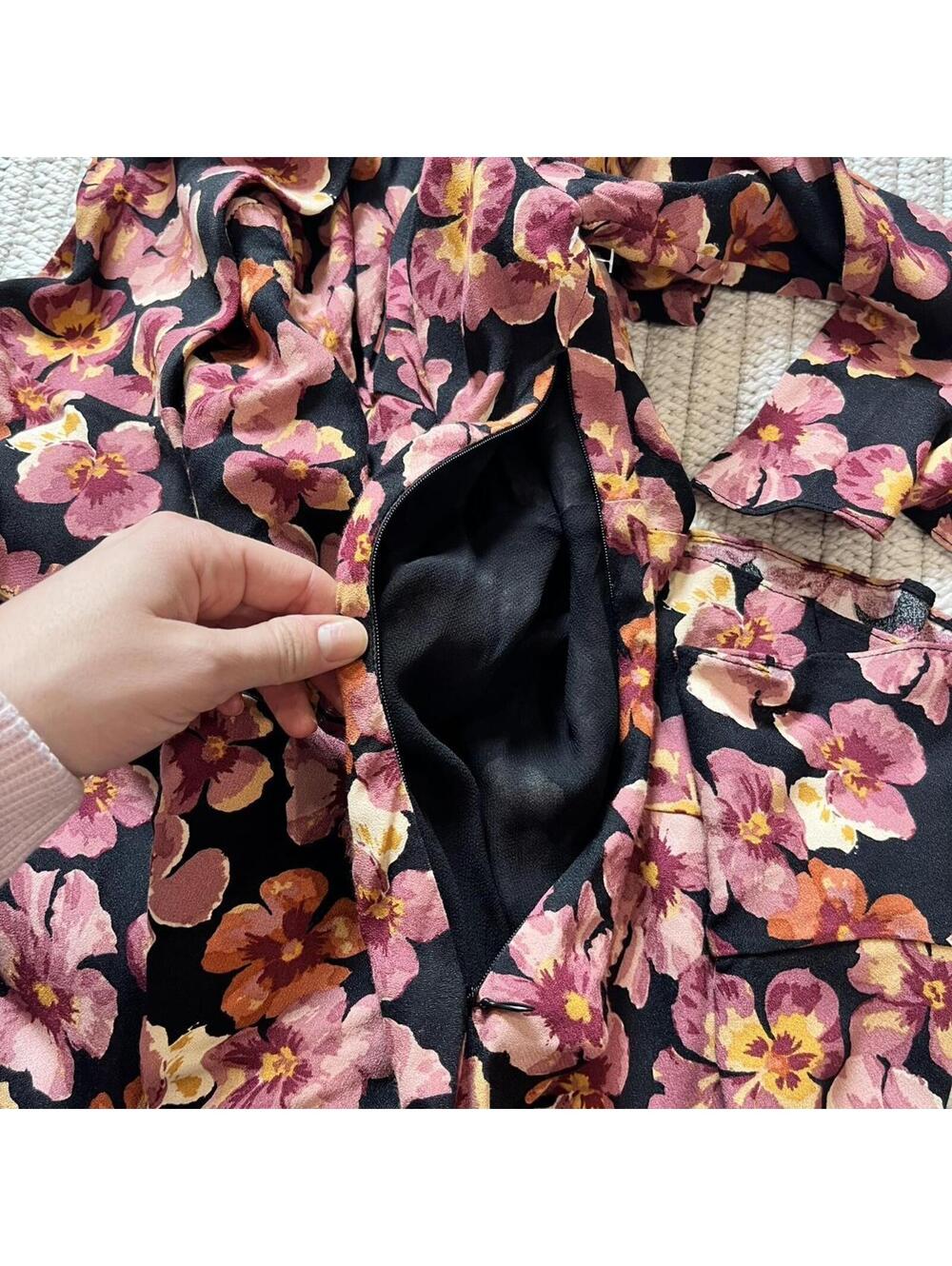 Reformation Kiley Floral Print Midi Dress in Pansy - Picture 6 of 7